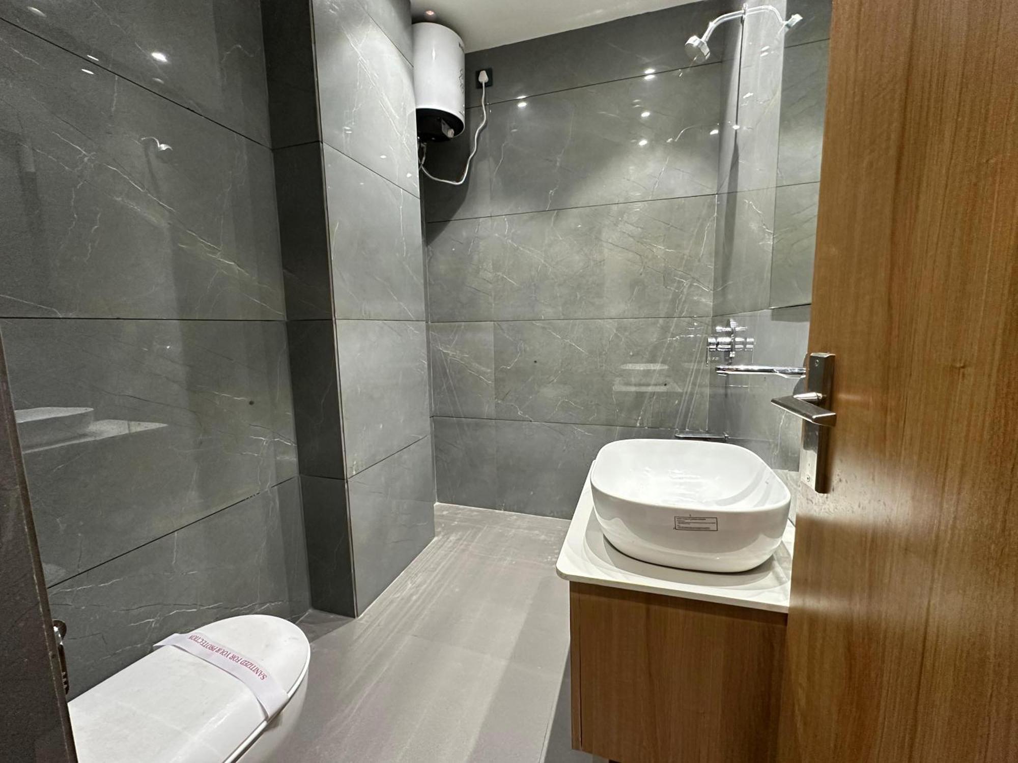 Hotel Sky Way Inn Hisār 外观 照片
